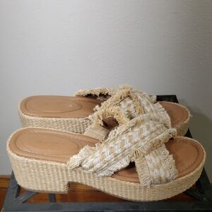 Universal Thread Beige Espadrille Sandals